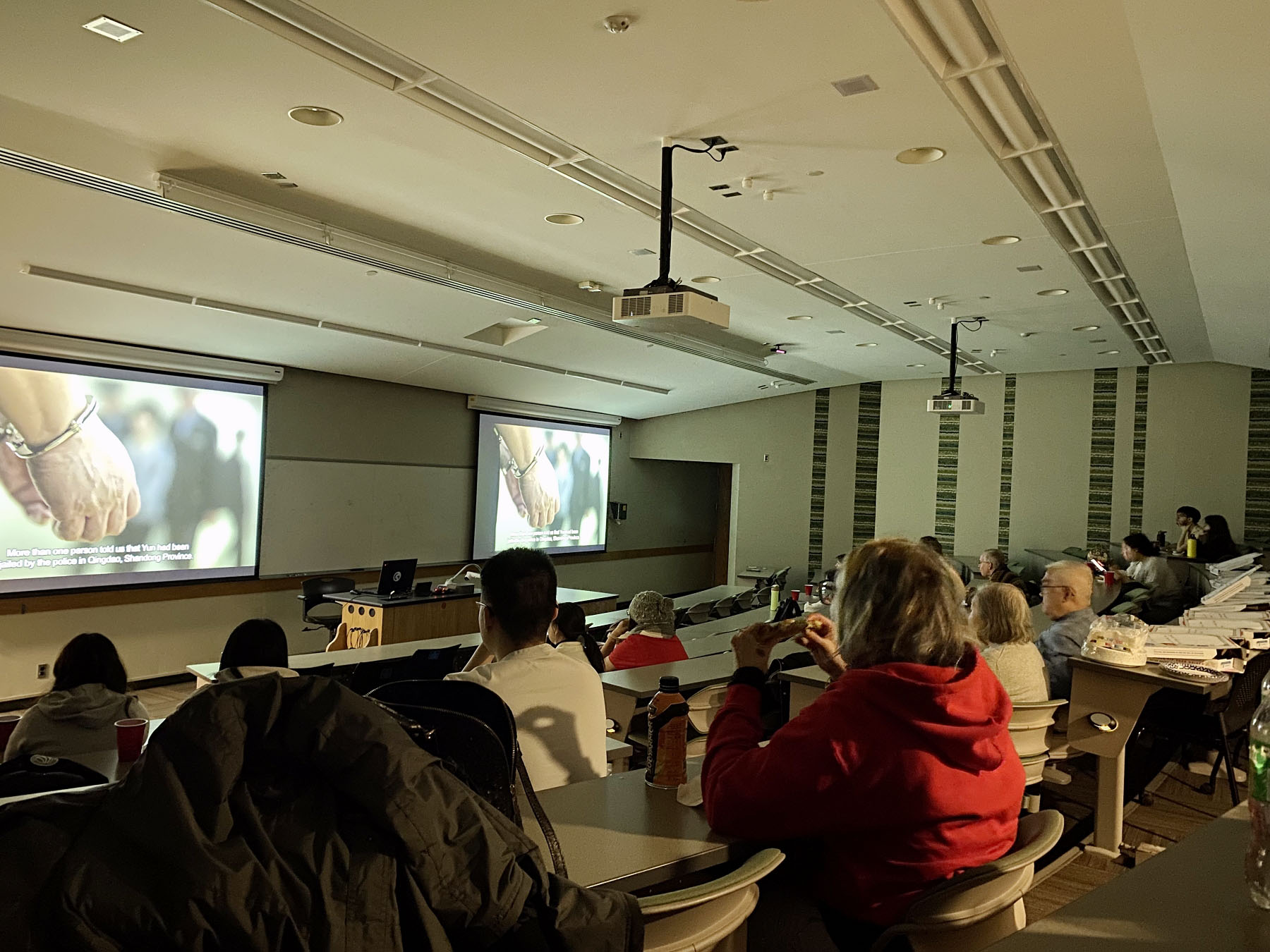 Minnesota USA Pokaz Filmu Dokumentalnego State Organs Ujawnia