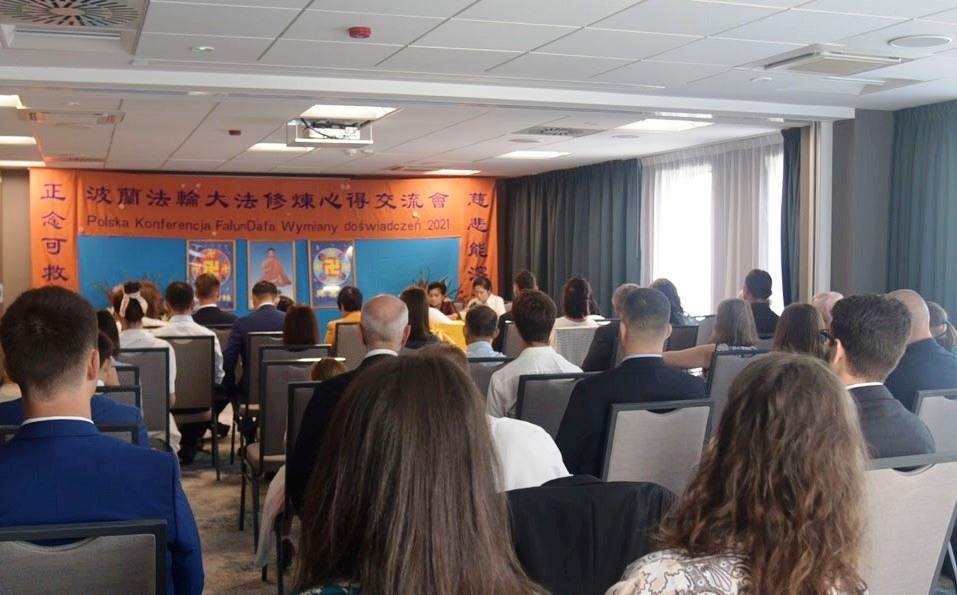 Image for article Warszawa, Polska: Konferencja Wymiany Doświadczeń Falun Dafa 2021 odbyła się z powodzeniem