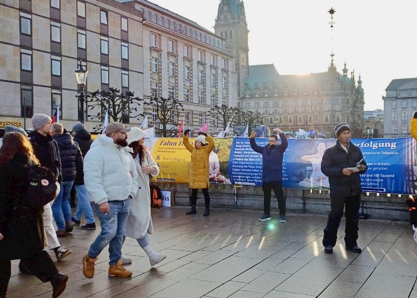 Image for article Hamburg, Niemcy: zwiększanie świadomości na temat prześladowań