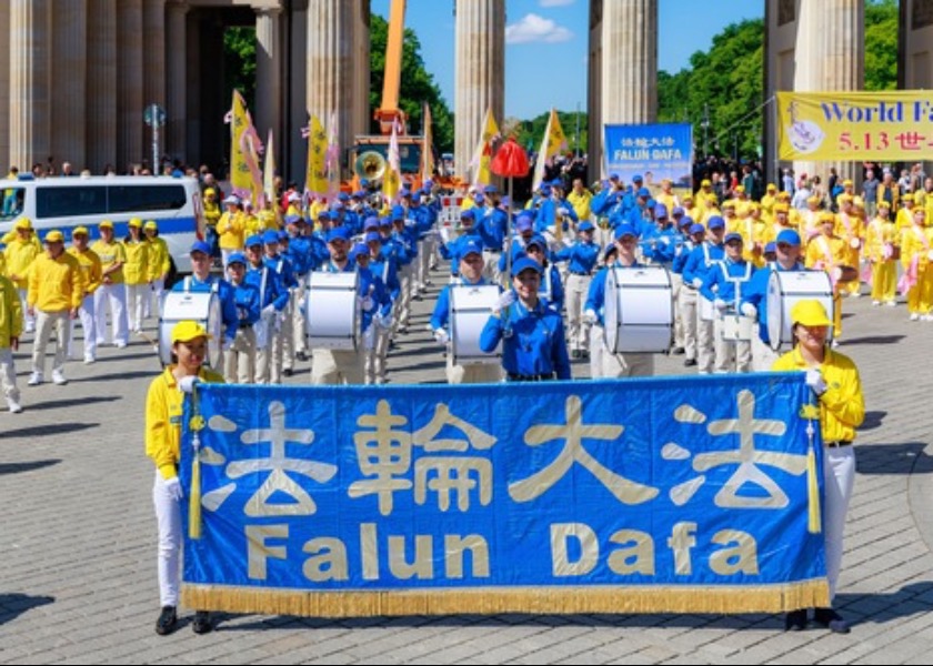 Image for article Berlin: Prawda, Życzliwość i Cierpliwość zyskują uznanie publiczne, i ludzie chwalą Światowy Dzień Falun Dafa