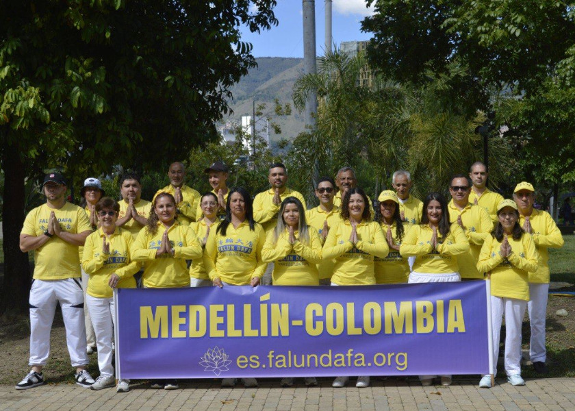 Image for article Kolumbia: Praktykujący świętują Światowy Dzień Falun Dafa