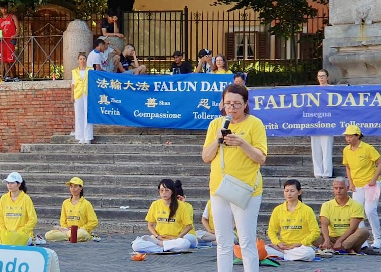 Image for article Włochy: Praktykujący Falun Dafa organizują pokojowy protest w Rzymie, aby uczcić 26-lecie starań o położenie kresu prześladowaniom