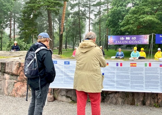 Image for article Finlandia: Przedstawienie praktyki Falun Dafa w Helsinkach