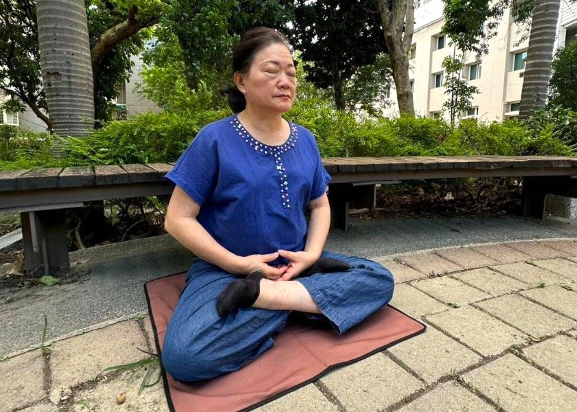 Image for article Falun Dafa prowadzi kobietę przez życiowe zawirowania