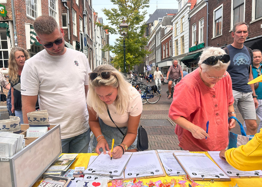 Image for article Holandia: Publiczne wsparcie dla Falun Dafa w Delft