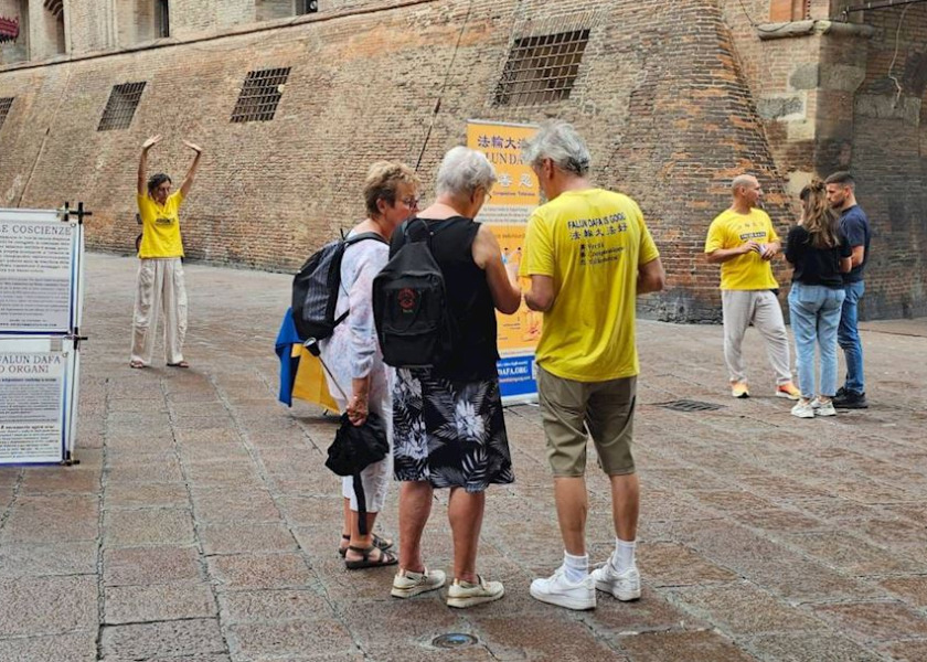 Image for article Włochy: Przedstawienie praktyki Falun Dafa w wielu miastach