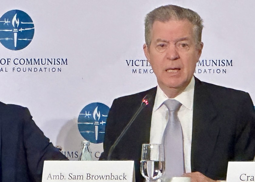 Image for article Amerykańscy politycy wzywają Biały Dom do poparcia Falun Gong w celu ochrony zasad leżących u podstaw powstania narodu