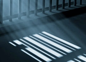 Image for article Dwukrotnie skazana na 11 lat więzienia, 60-letnia kobieta otrzymała kolejny wyrok pięciu lat za swoją wiarę