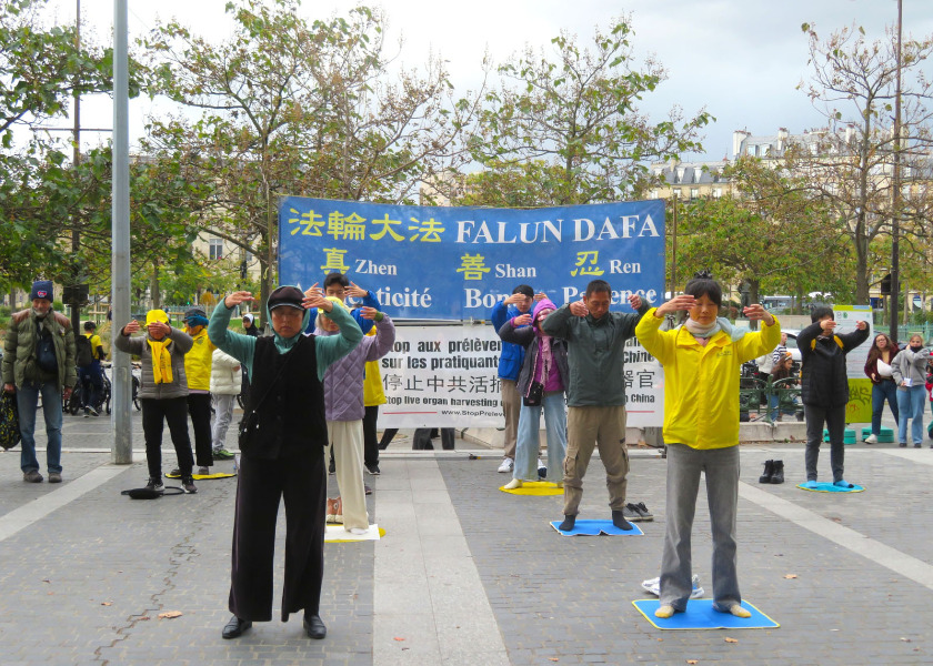 Image for article Paryż, Francja: Wezwanie do zakończenia prześladowań, za którymi stoi chiński reżim