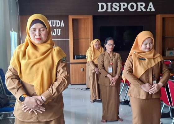 Image for article Pracownik rządowy w Indonezji: „Wszyscy czerpią korzyści z Prawdy, Życzliwości i Cierpliwości”