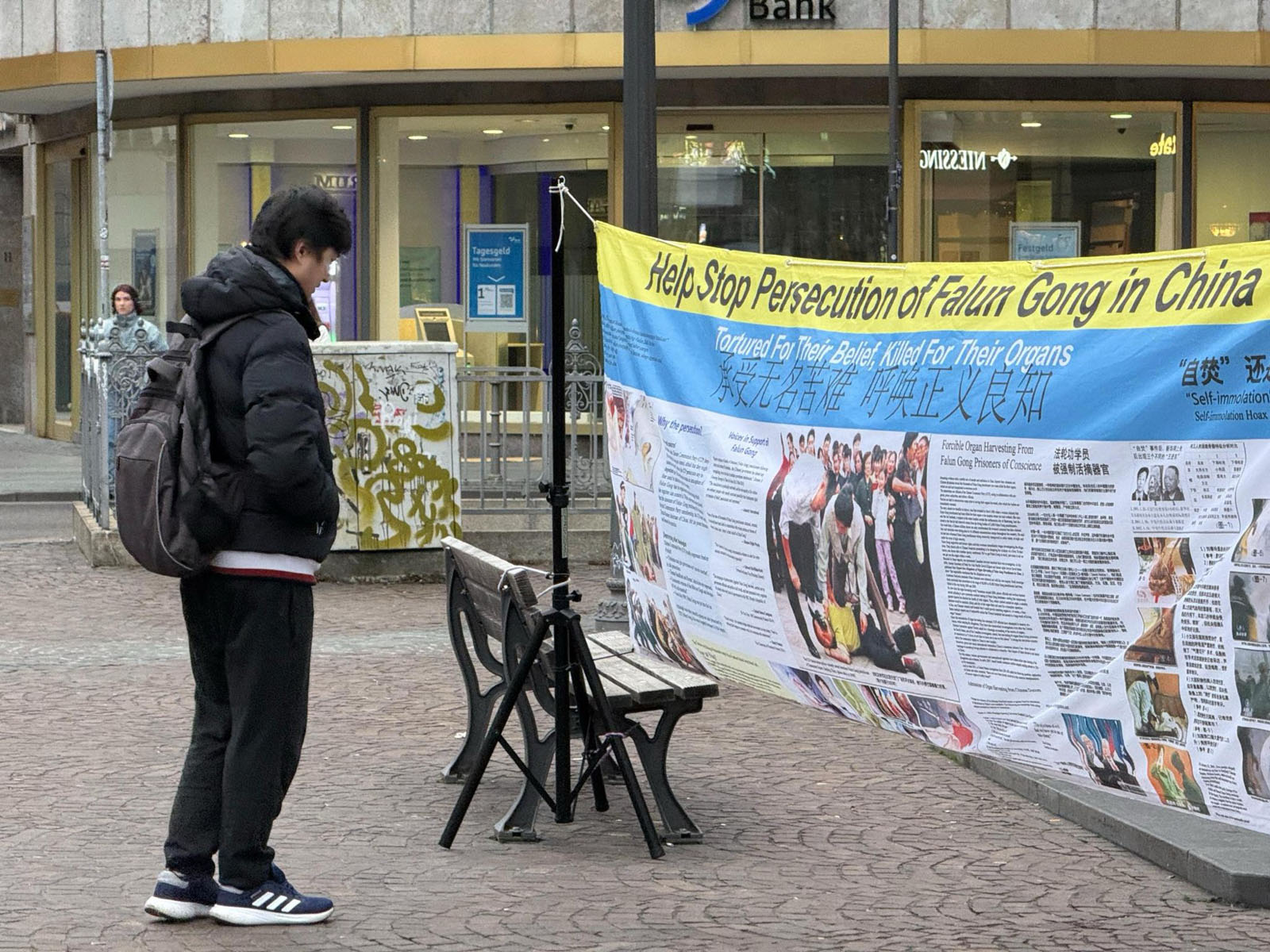 Image for article Niemcy: Akcja informacyjna praktykujących Falun Dafa we Frankfurcie