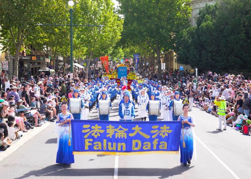 Image for article Australia: Zasady Falun Dafa chwalone podczas Parady Wielkanocnej w Bendigo