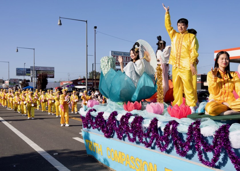 Image for article Stan Waszyngton: Ekspozycja Falun Dafa zdobyła nagrodę na corocznym Festiwalu Truskawek