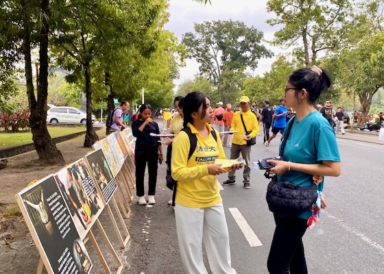 Image for article Indonezja: Praktykujący zwracają uwagę na trwające od 27 lat prześladowania Falun Gong w Chinach