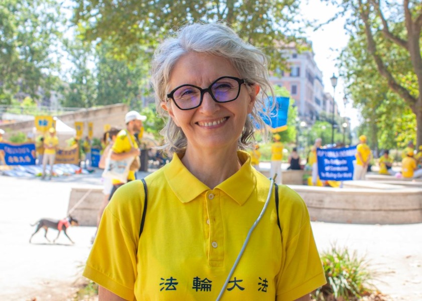 Image for article Rzym, Włochy: Wiec i czuwanie przy świecach Falun Dafa przyniosły duchową inspirację