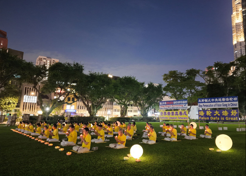 Image for article Singapur: Wsparcie dla działań mających na celu podniesienie świadomości na temat trwających od 27 lat prześladowań Falun Gong