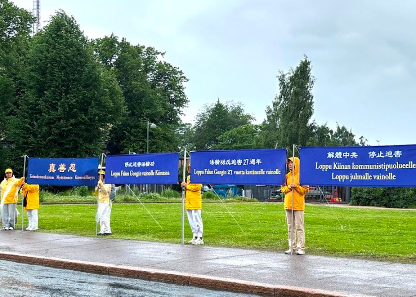 Image for article Praktykujący protestują przeciwko prześladowaniom ze strony chińskiego reżimu podczas wizyty ministra spraw zagranicznych w Finlandii i Norwegii