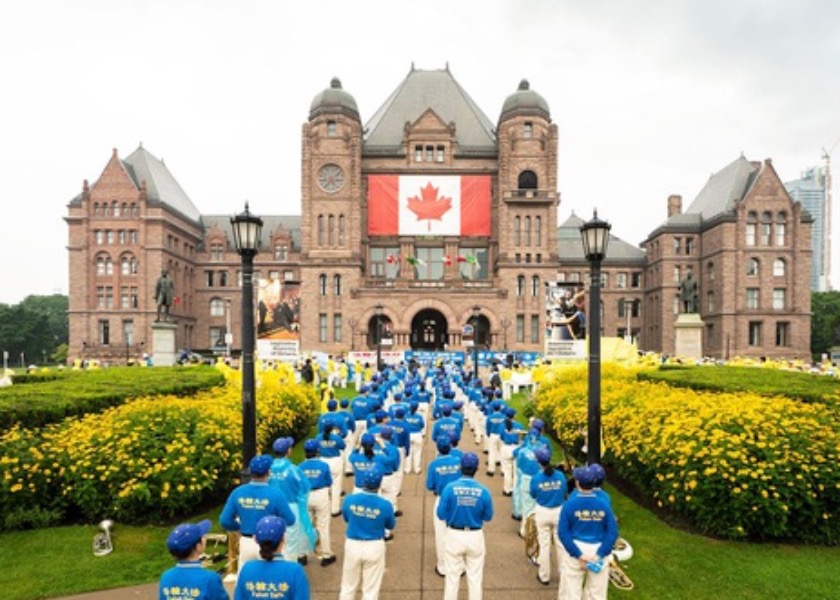 Image for article Toronto, Kanada: Dostojnicy potępiają 27-letnie prześladowania Falun Gong przez Komunistyczną Partię Chin (KPCh)