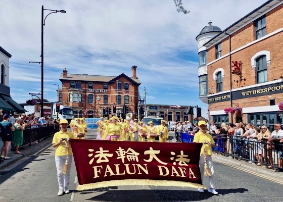Image for article Skegness, Wielka Brytania: Grupa Falun Dafa otrzymuje nagrodę na Beach Fest 2026