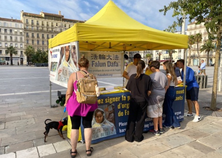 Image for article Przedstawianie Falun Gong w nadmorskich miastach południowej Francji
