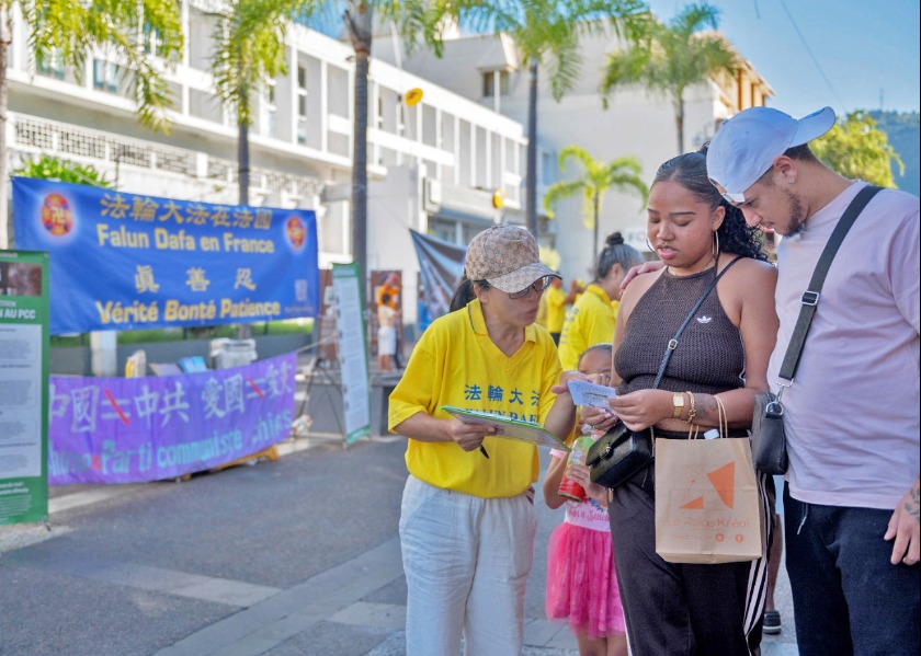 Image for article Mieszkańcy Reunion (Francja) wyrażają poparcie dla Falun Gong i wzywają do zakończenia prześladowań