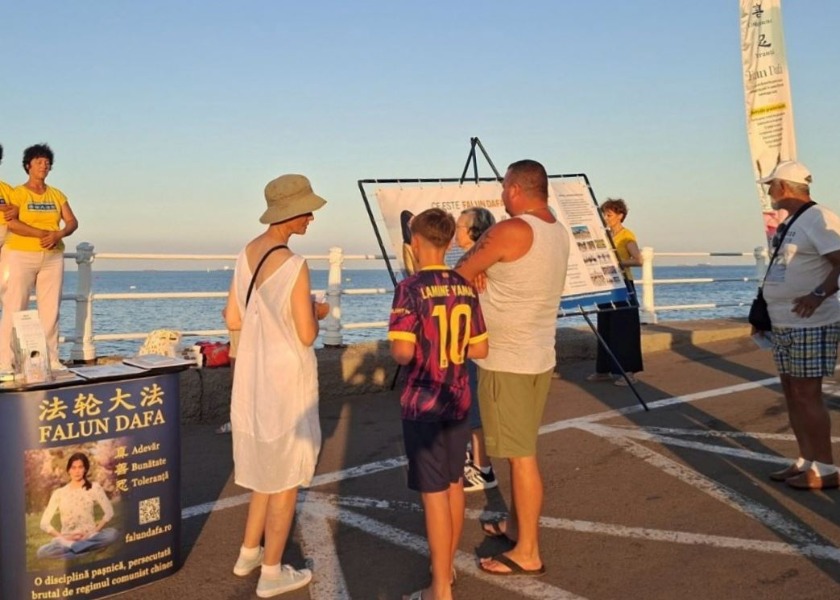 Image for article Praktykujący Falun Dafa wracają na rumuńskie wybrzeże, aby podnosić świadomość na temat prześladowań