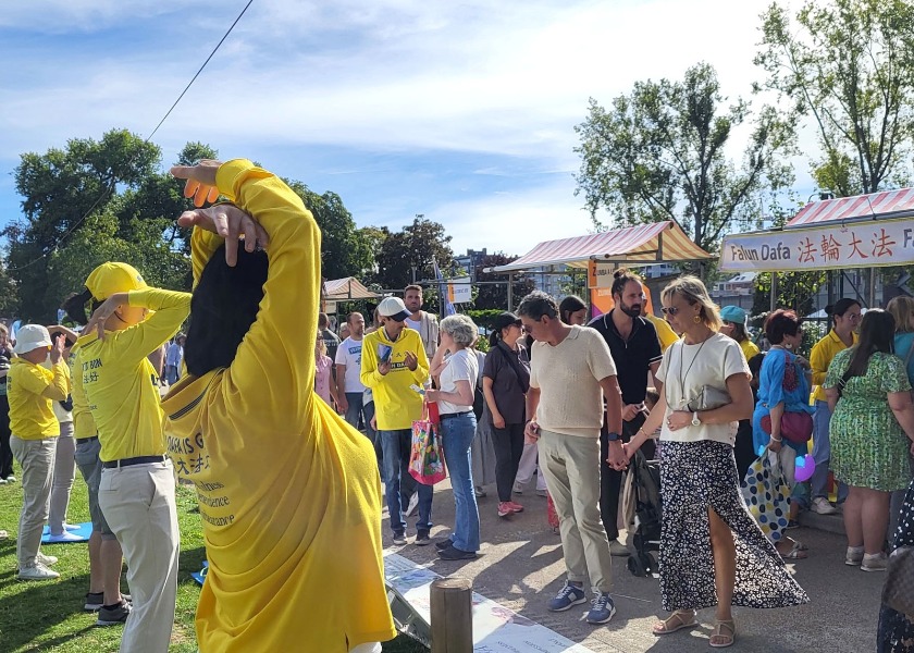 Image for article Liège, Belgia: Przedstawienie Falun Dafa podczas Festiwalu Kultury Retrouvailles