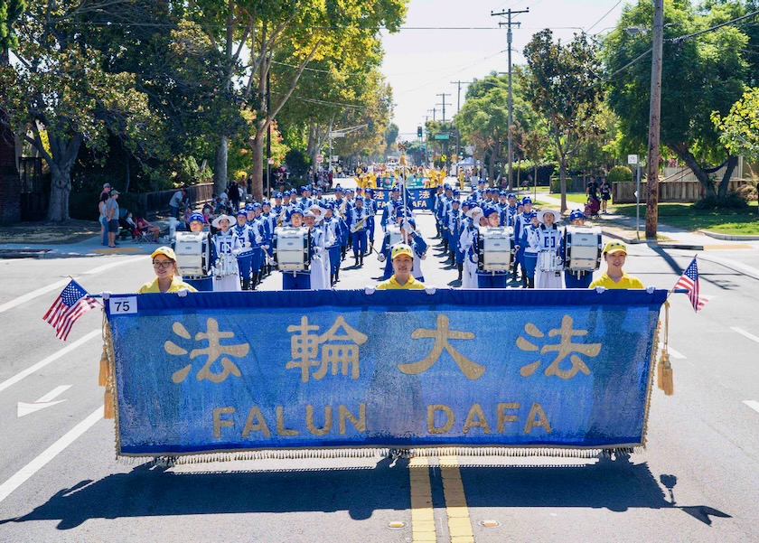 Image for article Burmistrz wyraża uznanie dla Falun Dafa podczas Parade of Champions w Santa Clara