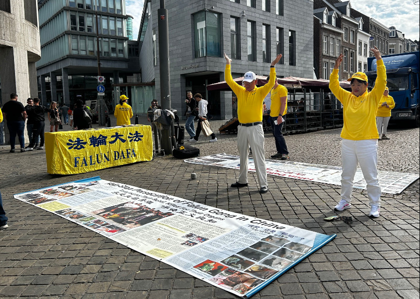 Image for article Holandia: Ludzie popierają Falun Dafa i podpisują petycję przeciwko prześladowaniom ze strony chińskiego reżimu