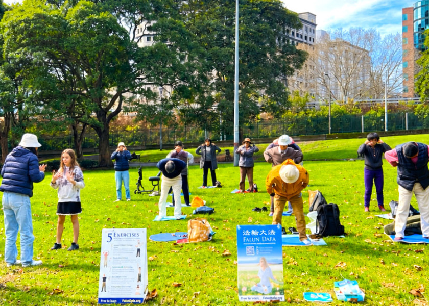 Image for article Sydney, Australia: Przedstawiamy Falun Dafa w Belmore Park